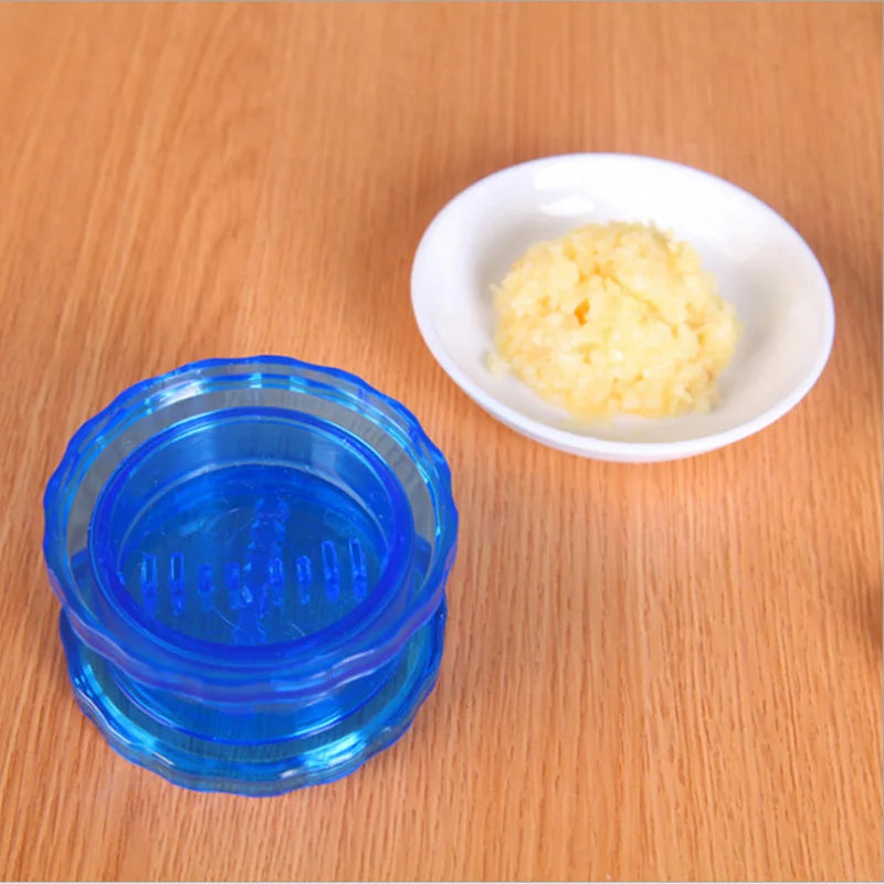 GarlicPress™ – Multifunctional Manual Garlic Crusher & Mincer 5